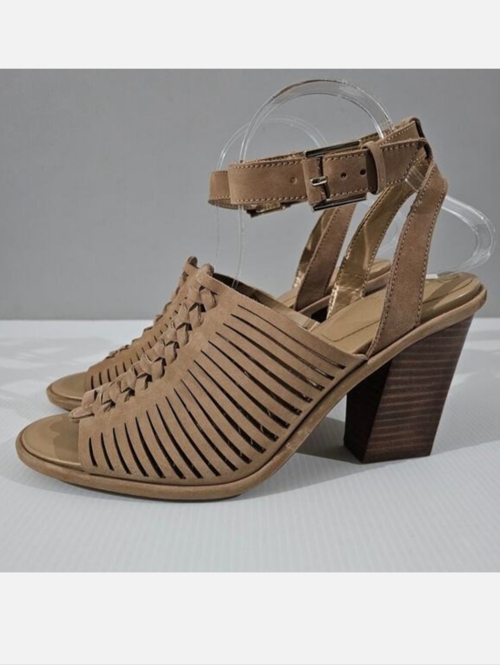 Vince Camuto Frenela Block Heel Sandal 10 Tan Leather Cutout Ankle Strap NEW